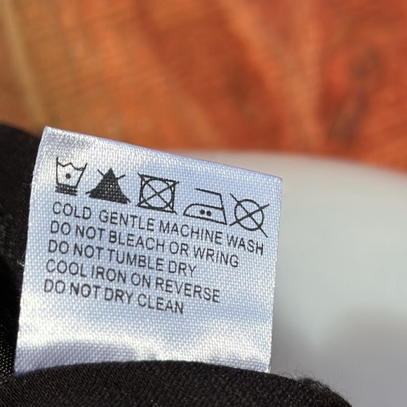 Princess Polly Vintage Tie Up Lace Crop Top Black Size 0 - Picture 14 of 14